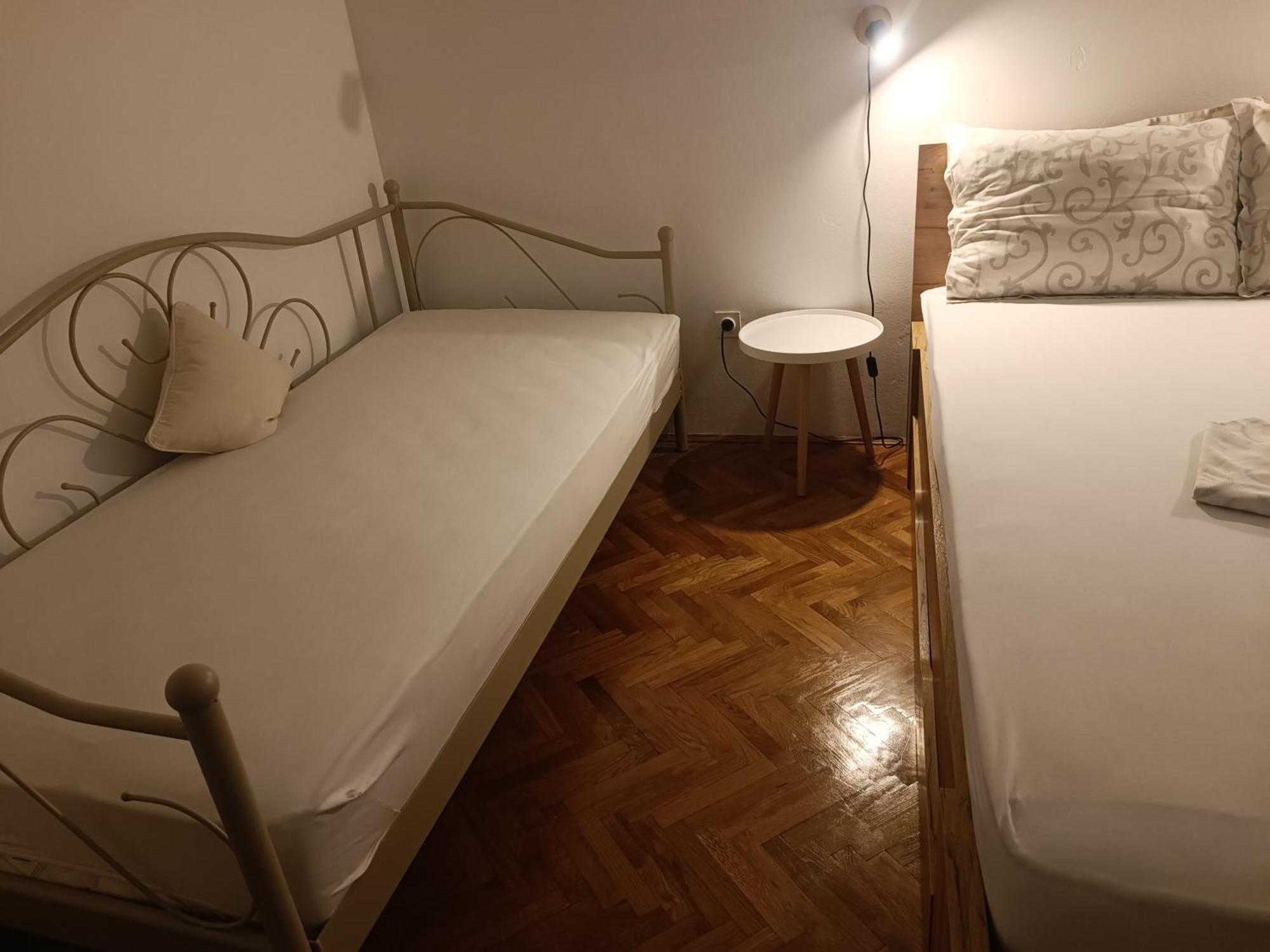 & Linda & Mario Guest house