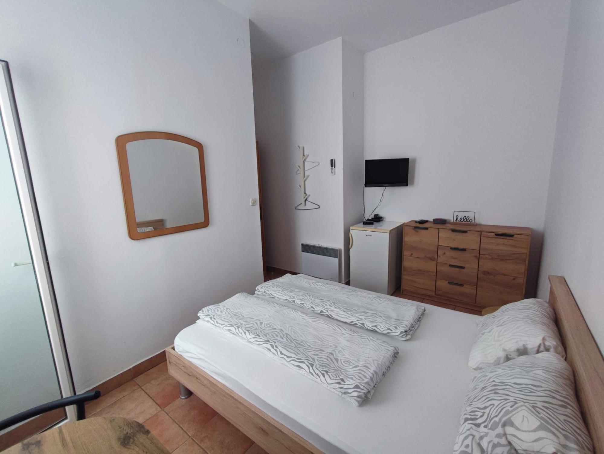 & Linda & Mario Guest house